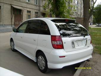 2003 Toyota Nadia Photos