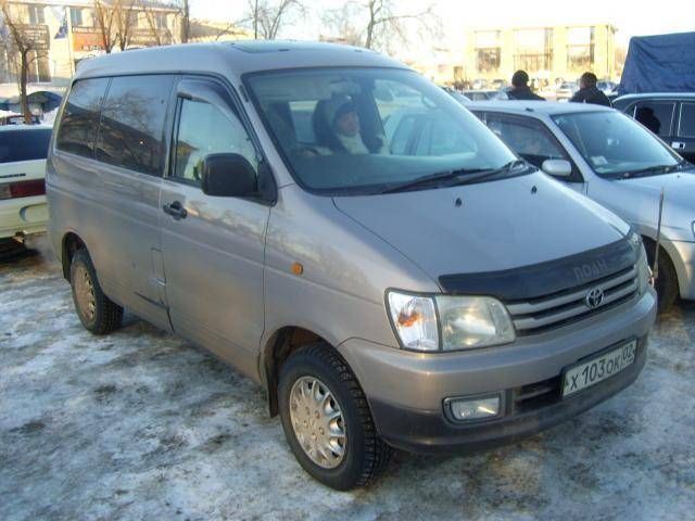 1998 Toyota Noah