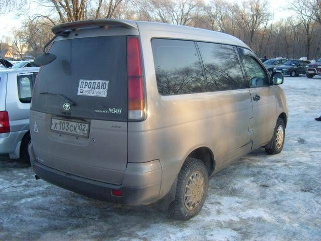 1998 Toyota Noah