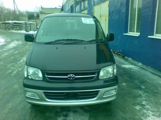 1999 Toyota Noah