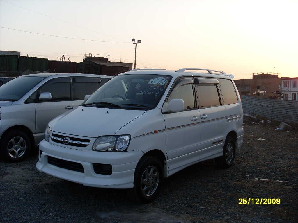 1999 Toyota Noah