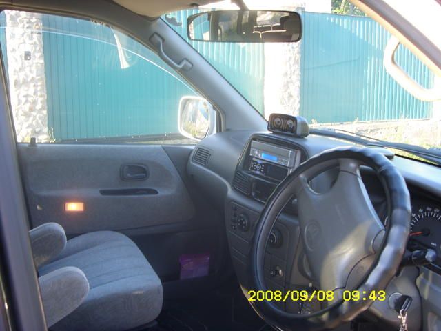 1999 Toyota Noah