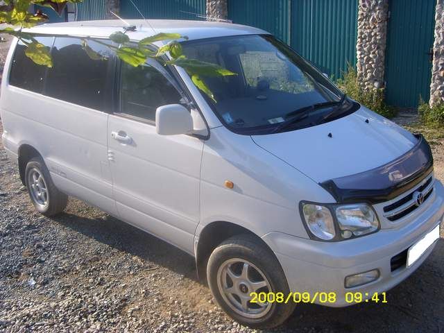 1999 Toyota Noah