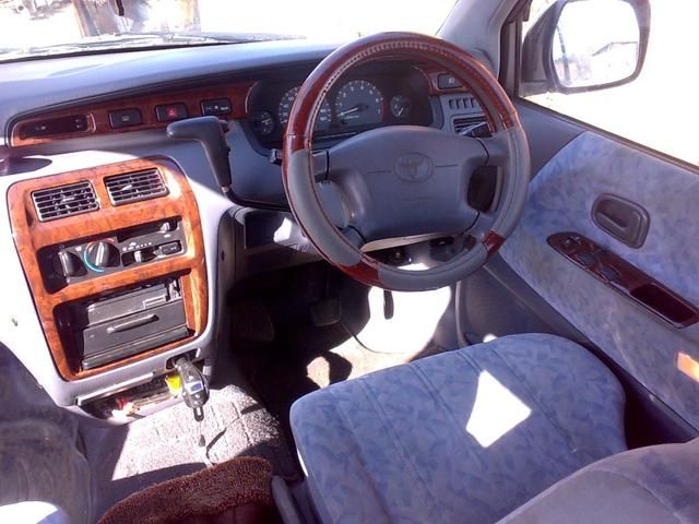 1999 Toyota Noah