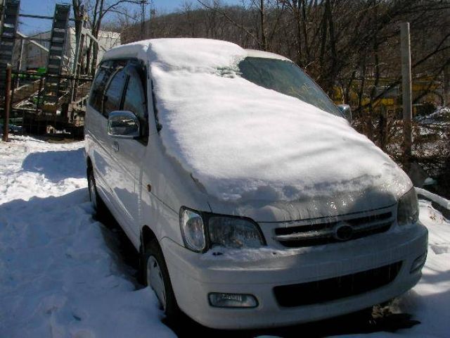 1999 Toyota Noah