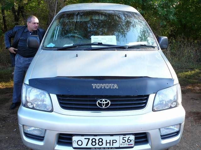 1999 Toyota Noah