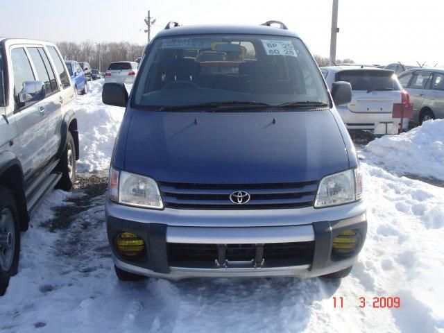 1999 Toyota Noah