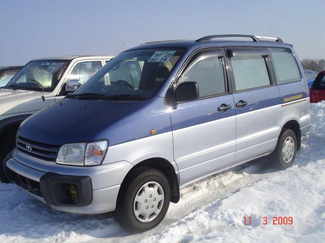 1999 Toyota Noah