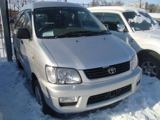 1999 Toyota Noah