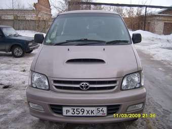 2000 Toyota Noah