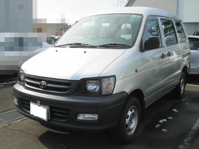 2000 Toyota Noah Pics