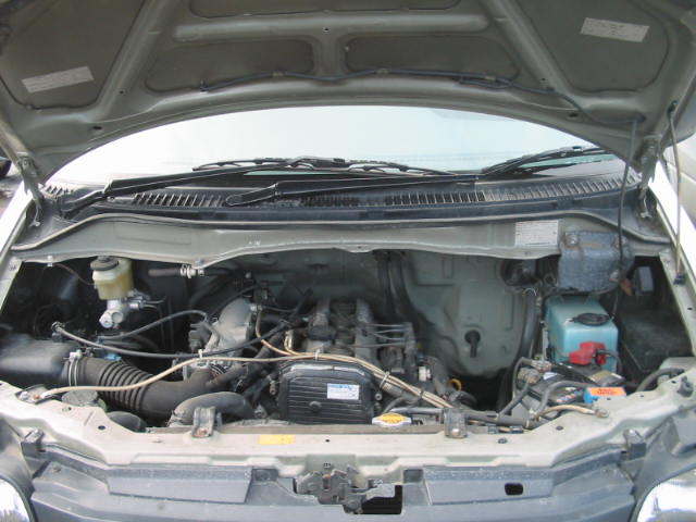 2000 Toyota Noah Pictures