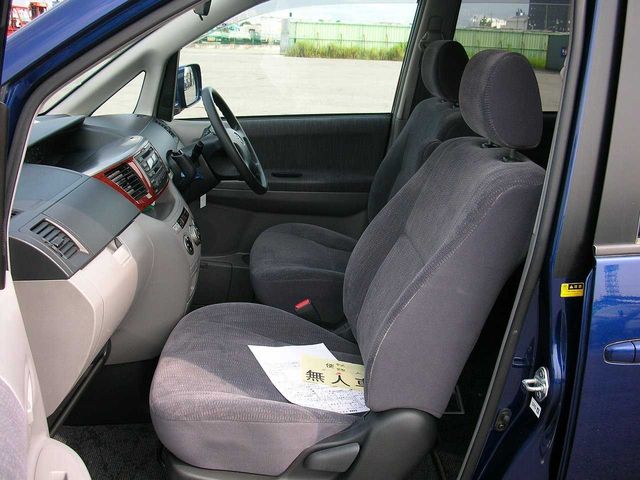 2001 Toyota Noah