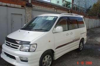 2001 Toyota Noah For Sale