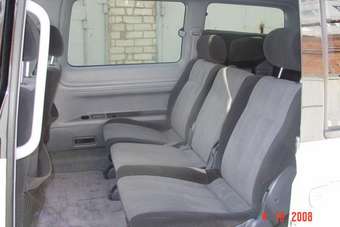 2001 Toyota Noah Pics