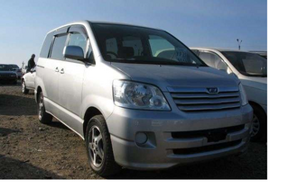 2002 Toyota Noah