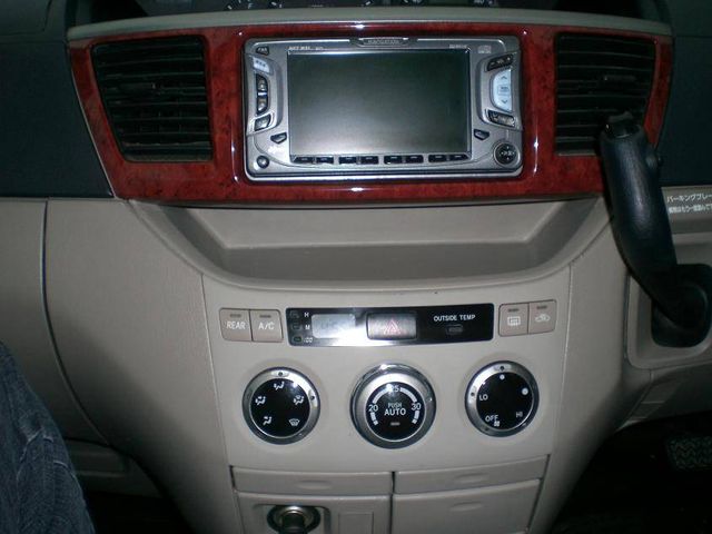 2002 Toyota Noah