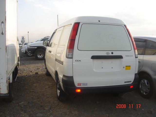 2002 Toyota Noah