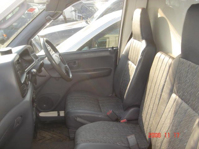 2002 Toyota Noah