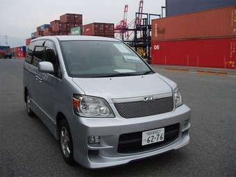 2002 Toyota Noah