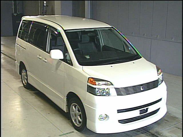 2002 Toyota Noah