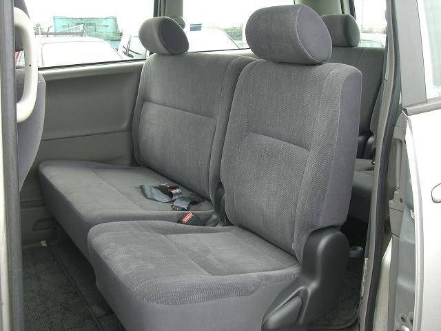 2002 Toyota Noah