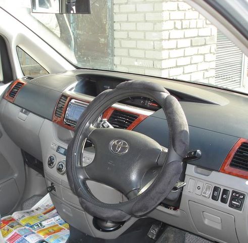 2002 Toyota Noah