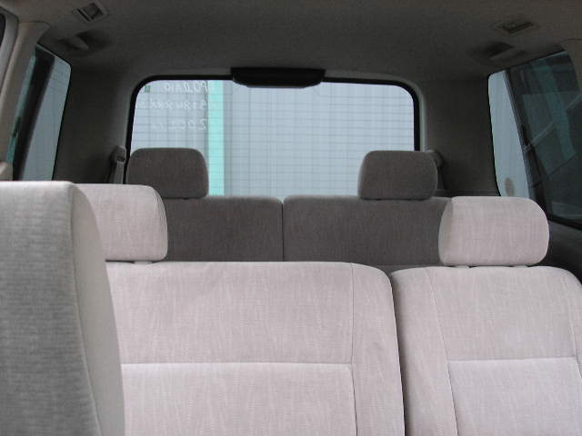 2002 Toyota Noah Pictures