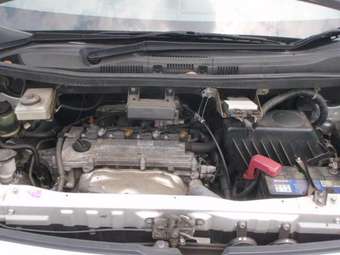 2002 Toyota Noah Pictures