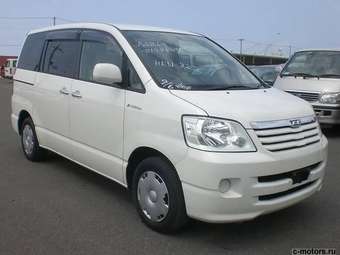 2002 Toyota Noah For Sale