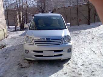2002 Toyota Noah Photos