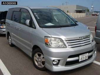 2002 Toyota Noah Pictures