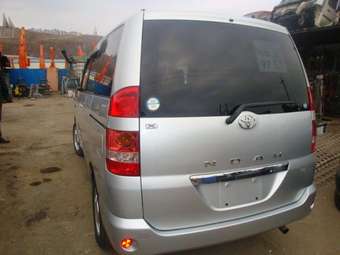 2002 Toyota Noah Wallpapers