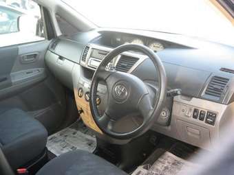 2002 Toyota Noah Wallpapers