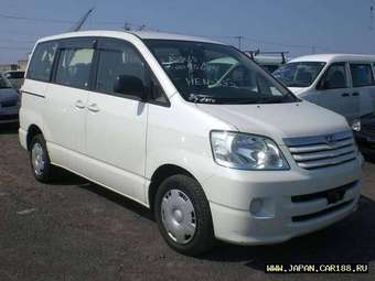 2002 Toyota Noah Wallpapers