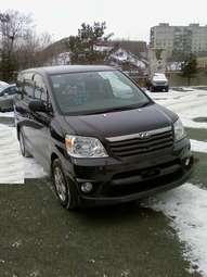 2002 Toyota Noah Wallpapers