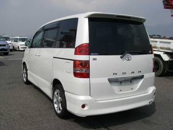 2002 Toyota Noah Wallpapers