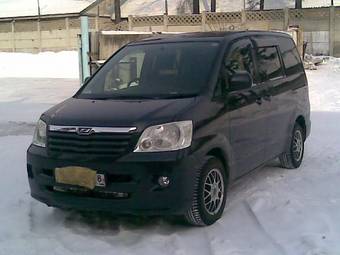 2002 Toyota Noah Pictures