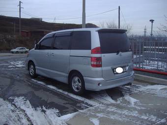 2002 Toyota Noah Photos