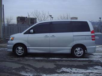 2002 Toyota Noah For Sale