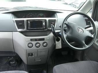 2002 Toyota Noah Wallpapers