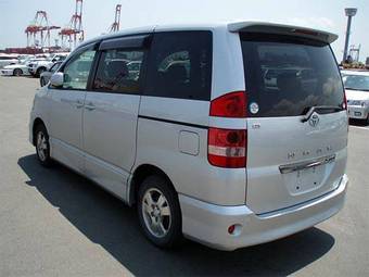 2002 Toyota Noah Pictures