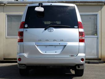 2002 Toyota Noah Pictures