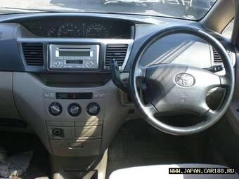 2002 Toyota Noah Pics