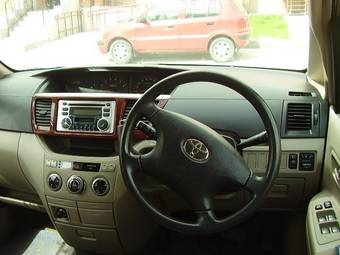 2002 Toyota Noah For Sale