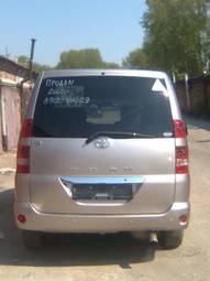 2002 Toyota Noah Pictures