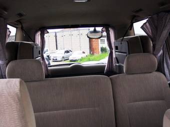 2002 Toyota Noah Pics