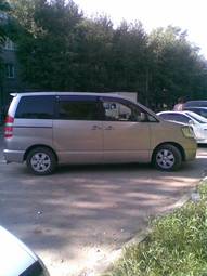 2002 Toyota Noah Pictures