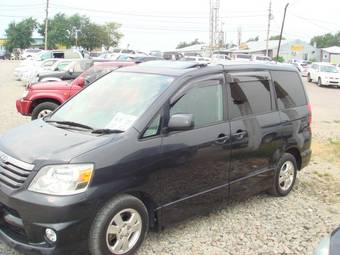 2002 Toyota Noah For Sale