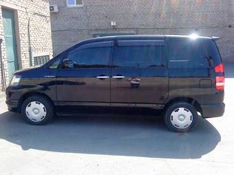 2002 Toyota Noah For Sale